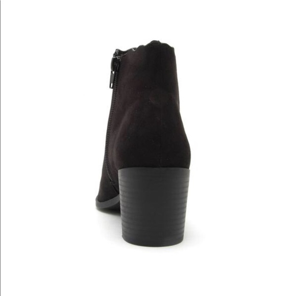 Classic black booties Chunky Heeled - Picture 3 of 3